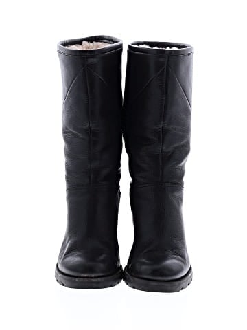 Ugg Boots (view 2)