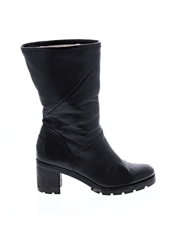 Ugg Boots (view 1)