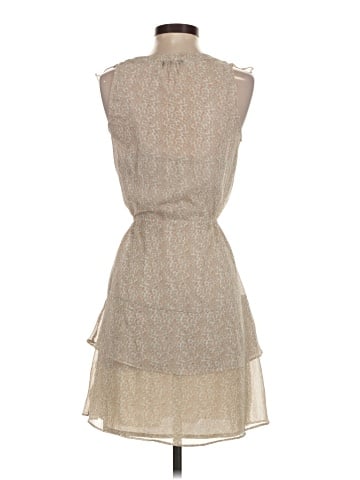 Old Navy Casual Dress (view 2)
