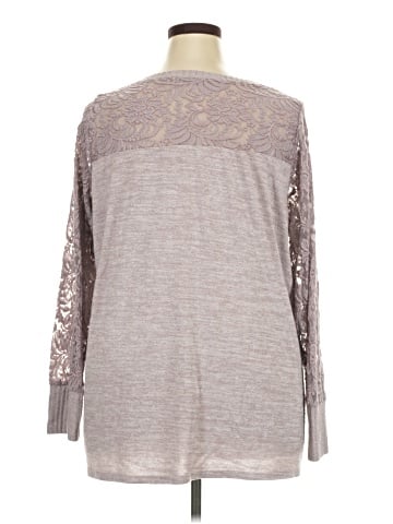 Torrid 3/4 Sleeve T-Shirt (view 2)