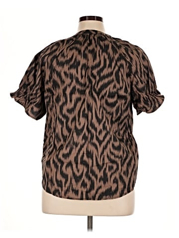 Wit & Wisdom Short Sleeve Henley (view 2)