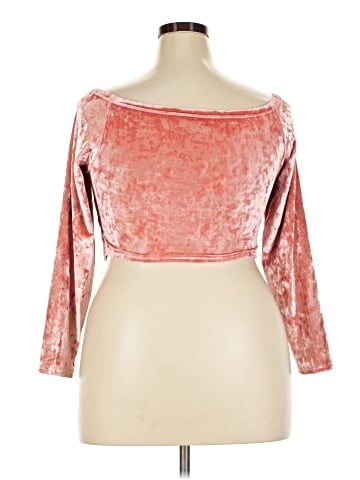 Yitty 3/4 Sleeve Top (view 2)