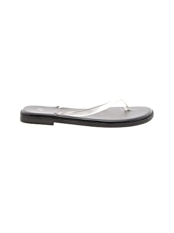 Gap Flip Flops (view 1)