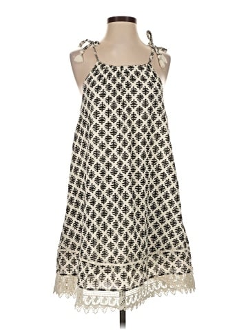 Old Navy Casual Dress (view 1)