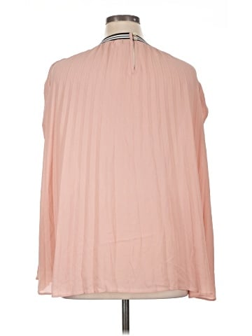 DR2 Sleeveless Blouse (view 2)