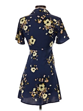 Urban Outfitters Casual Dress (view 2)
