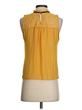 Active USA Sleeveless Blouse (view 2)