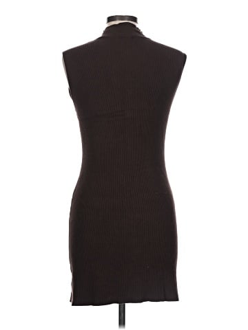 Le Lis Casual Dress (view 2)