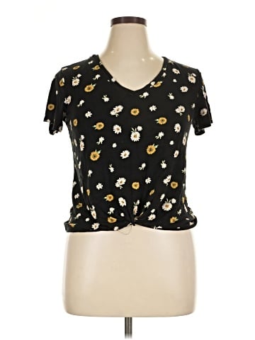 No Boundaries Short Sleeve Top (view 1)