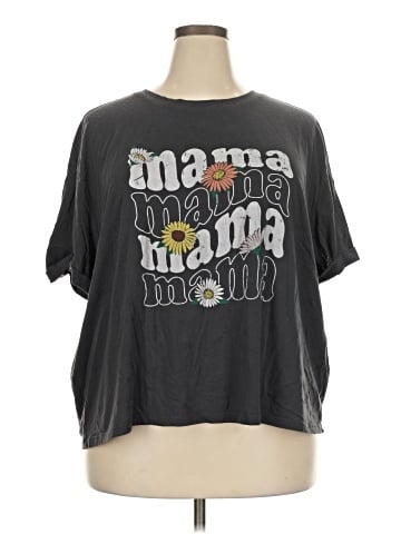 Maurices Short Sleeve T-Shirt (view 1)