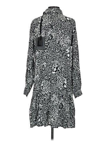 Marcell Von Berlin Casual Dress (view 2)
