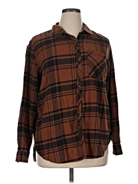 Gap Long Sleeve Button-Down Shirt (view 1)