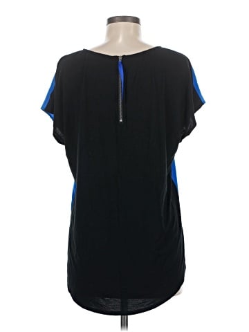 Market and Spruce Short Sleeve Blouse (view 2)