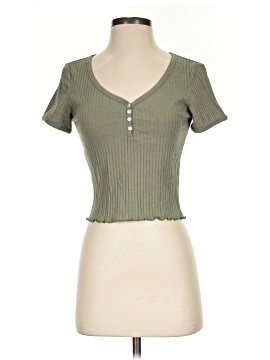 American Eagle Outfitters Short Sleeve Henley