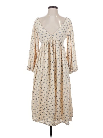 Urban Outfitters Casual Dress (view 1)