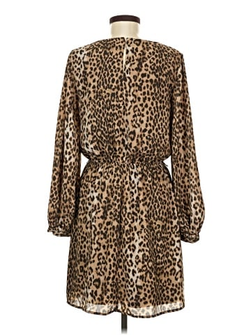 Express Outlet Casual Dress (view 2)