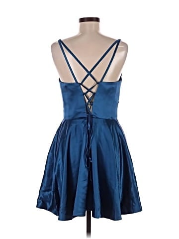 Unbranded Cocktail Dress (view 2)