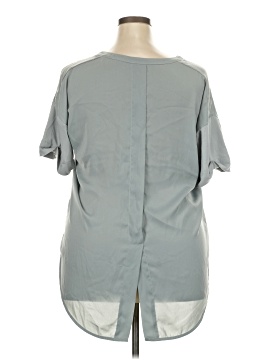 Lyssé Short Sleeve Blouse (view 2)
