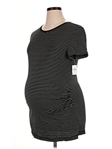 Love by Gap Short Sleeve T-Shirt (view 1)