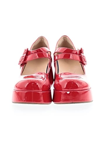 Unbranded Wedges (view 2)