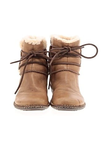 Ugg Australia Ankle Boots (view 2)