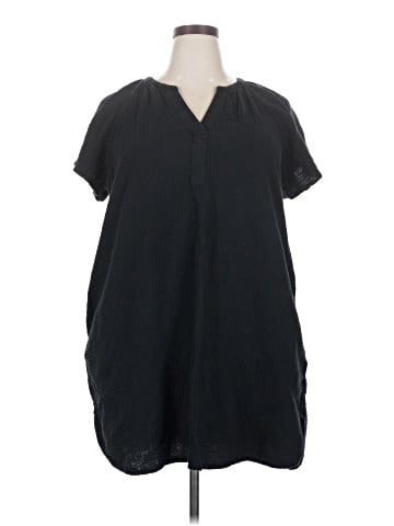 Universal Thread Short Sleeve Blouse (view 1)