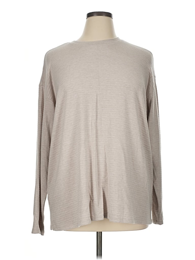 Pre-owned 24/7 Maurices Long Sleeve T-shirt In Tan