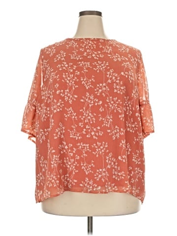 Ava & Viv Short Sleeve Blouse (view 1)