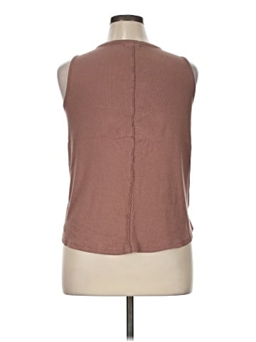 Maurices Sleeveless T-Shirt (view 2)