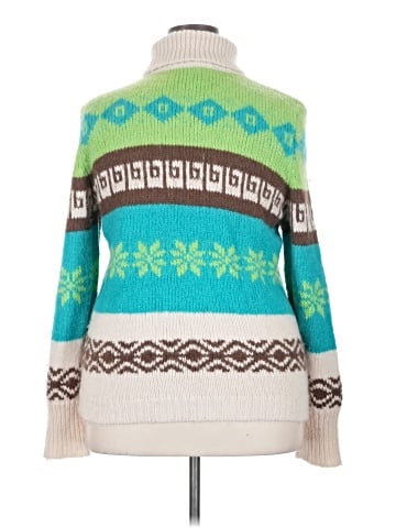 Old Navy Pullover Sweater (view 2)