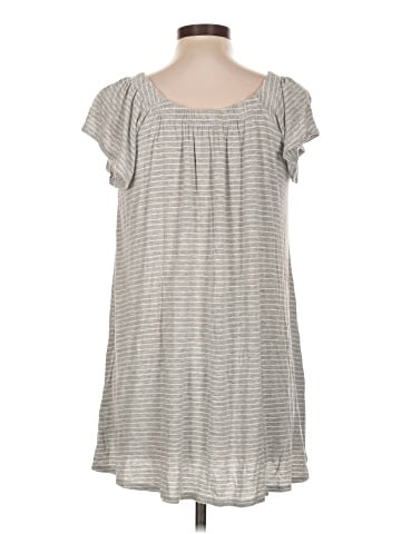 The Vanity Room Short Sleeve Top (view 2)