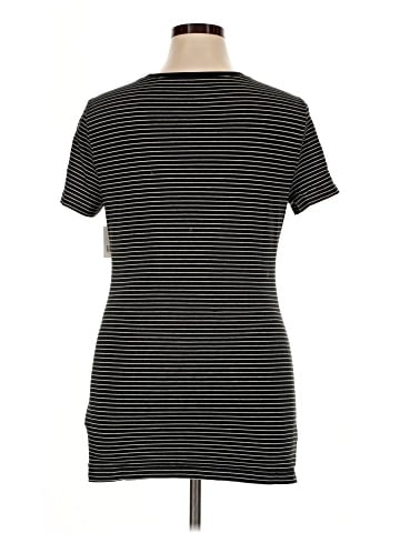 Love by Gap Short Sleeve T-Shirt (view 2)
