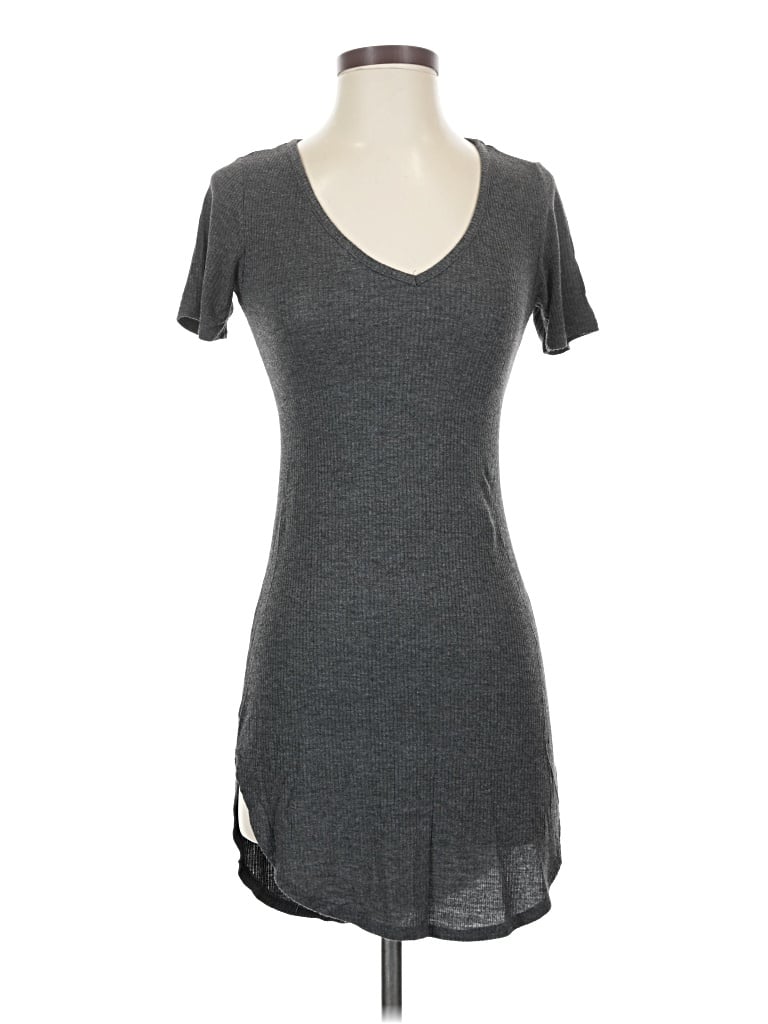 Pre-owned Monrow Short Sleeve T-shirt In Gray