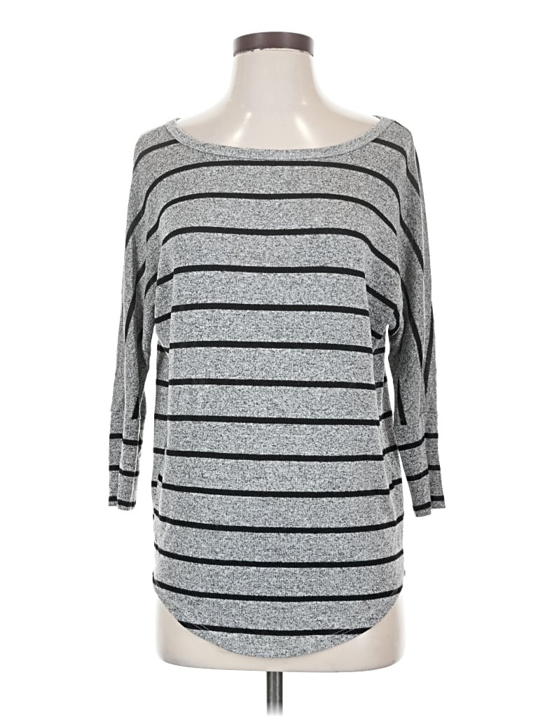 Pre-owned Market & Spruce 3/4 Sleeve T-shirt In Gray