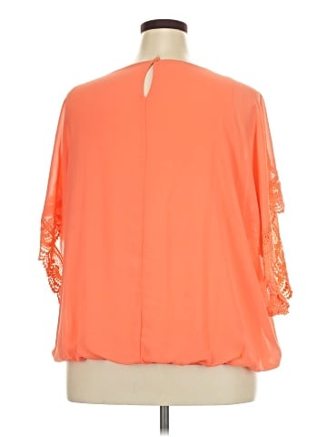 Maurices 3/4 Sleeve Top (view 2)