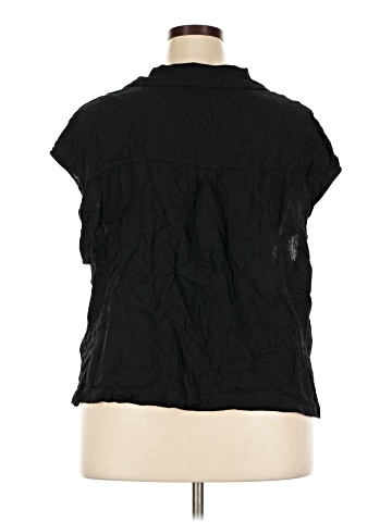 Old Navy Short Sleeve Blouse (view 2)