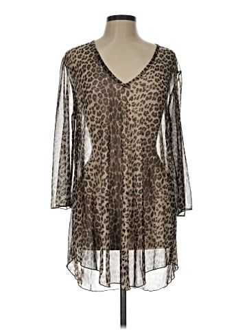 Jordan Taylor 3/4 Sleeve Blouse (view 1)