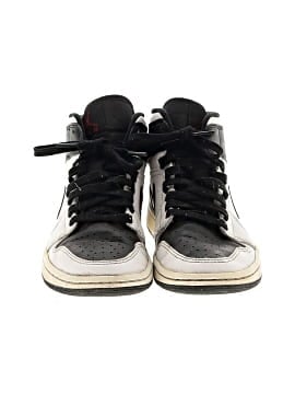 Air Jordan 1 Mid 'Reverse Black Toe' Sneakers (view 2)