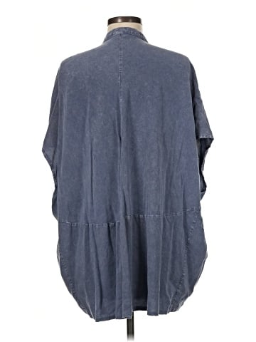 Easel 3/4 Sleeve Blouse (view 2)