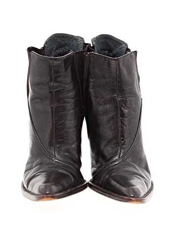 BCBGMAXAZRIA Ankle Boots (view 2)