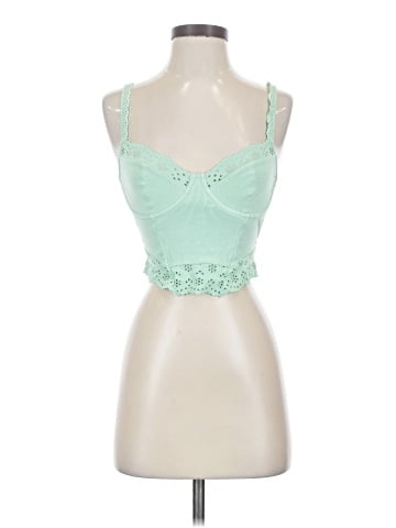 colsie Tank Top (view 1)