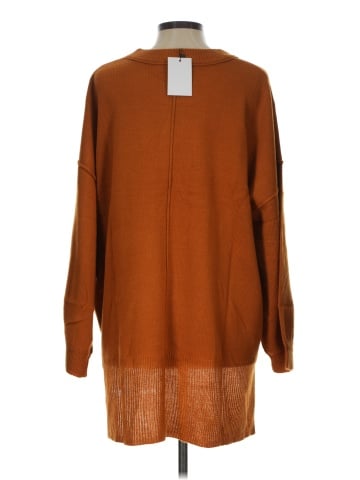 Sugarlips Poncho (view 2)
