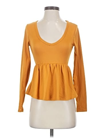 Olivia Rae Long Sleeve Top (view 1)