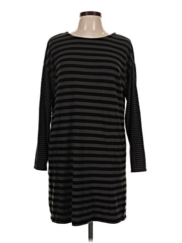 Uniqlo Casual Dress (view 1)