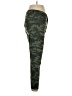 Universal Thread Camo Green Casual Pants Size 14 - photo 4