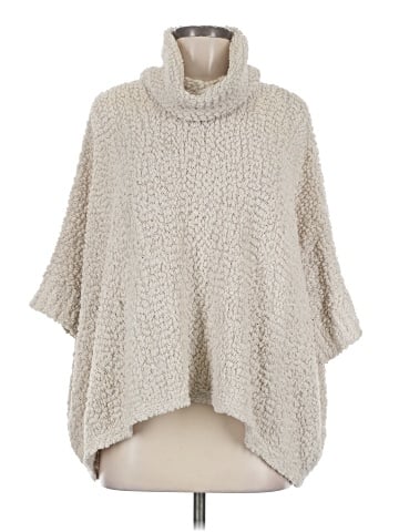 Romeo & Juliet Couture Poncho (view 1)