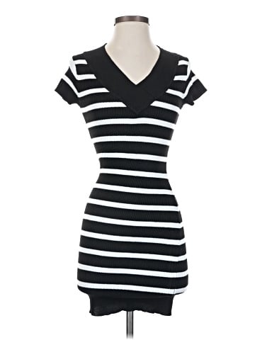 Derek Heart Casual Dress (view 1)
