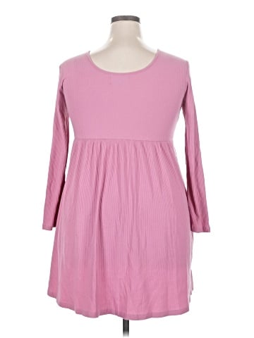 Old Navy Casual Dress (view 2)