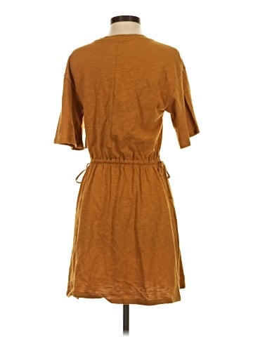 Old Navy Casual Dress (view 2)