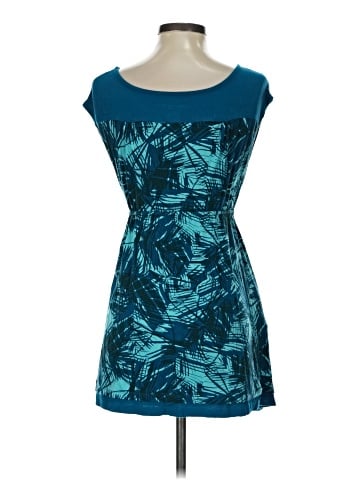 Liz Lange Maternity for Target Sleeveless Top (view 2)